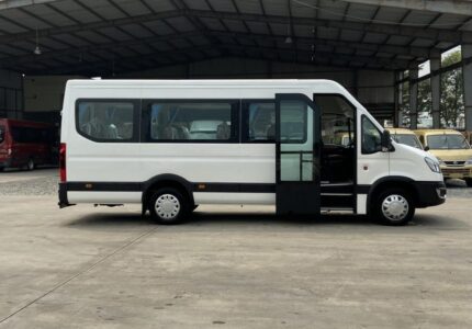 xe-iveco-19-chỗ-1024x768